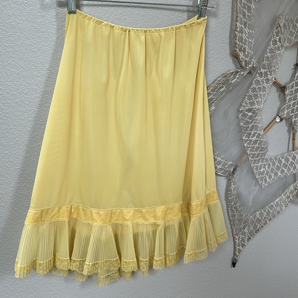 Van Rault Vintage yellow petticoat lace slip SZ S - Picture 2 of 11